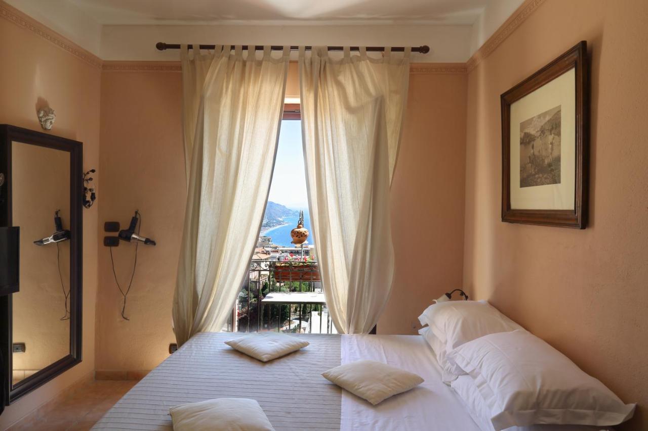 Isoco Guest House Taormina Exterior photo